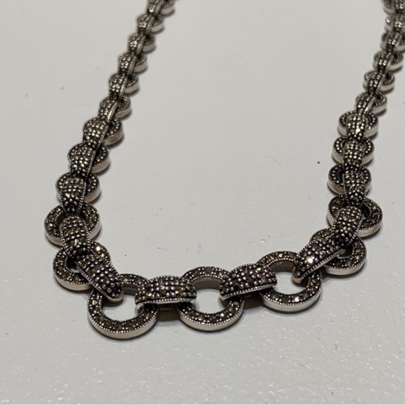 I’m with Elizabeth Taylor, I love my pieces and I’m willing to share - Picture 3 of 9